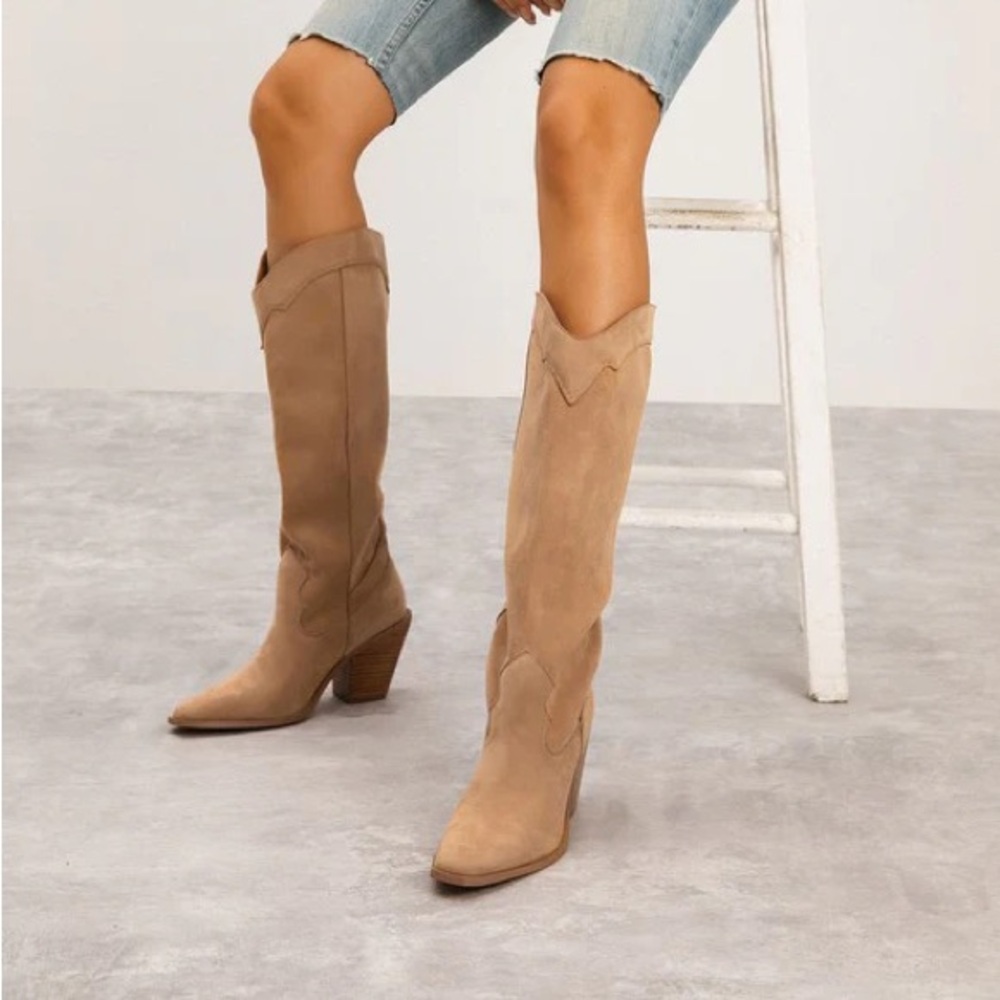 Mi.iM Classy Western Suede Boots